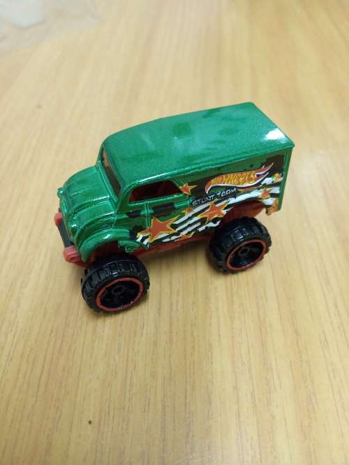 Dairy Delivery Hot Wheels
