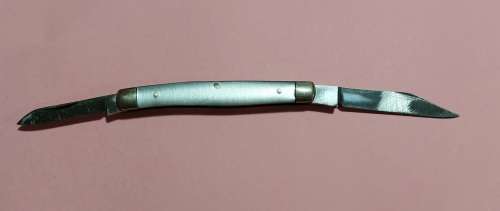 Stainless 'Mother-of-pearl-like-handle' double blade dainty Pocket Knife