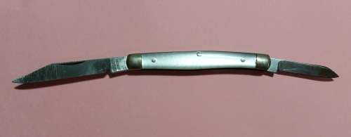 Stainless 'Mother-of-pearl-like-handle' double blade dainty Pocket Knife