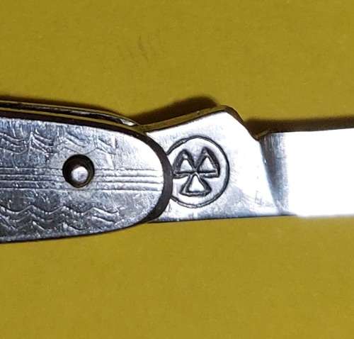 Silver-coloured Metal Pocket Knife