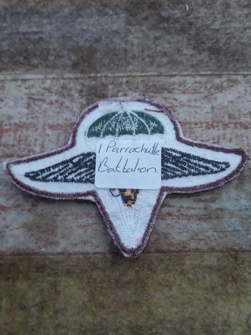 South Africa Army  1.PARACHUTE BATTALION IRON/SEW ON BERET BADGE
