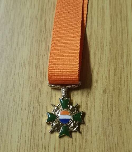 Honoris Crux Diamond Miniature Medal