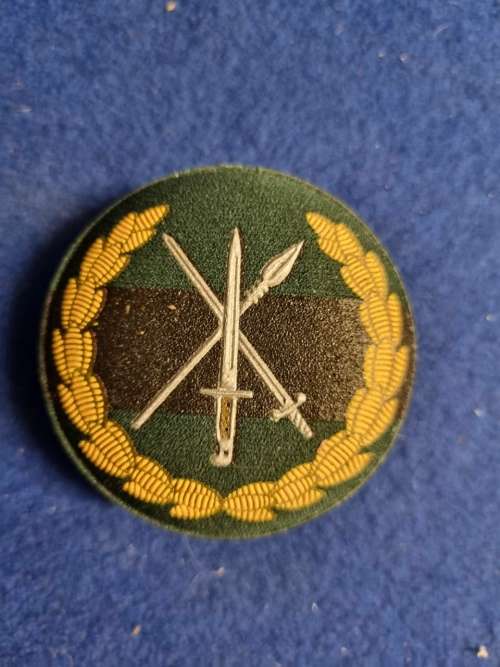 Infantry SAI beret badge