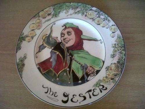 ROYAL DOULTON PLATE - THE JESTER - PROFESSIONALS SERIES