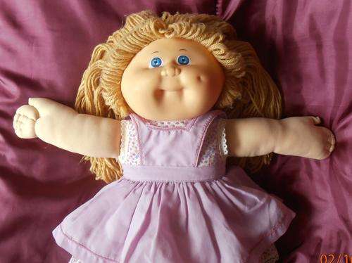 Cabbage Patch Kids Doll - Adorable girl "Marielle"