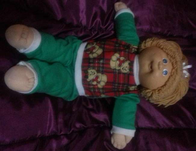 Cabbage Patch Kids Doll - Adorable girl "Chloe"