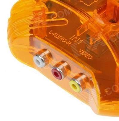 3 Port AV Selector. Plug in 3 devices & easily switch from 1 to another, Make 1 RCA into 3
