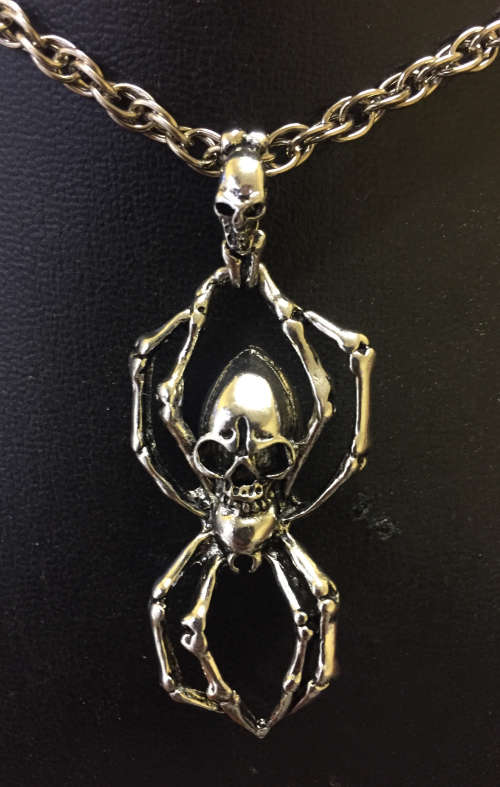 SS01 - SPIDER SKULL PENDANT WITH CHAIN