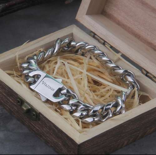 QUALITY HEAVY STAINLESS STEEL  BRACELET 23CM  LINK WIDTH 15MM IN GIFT BOX