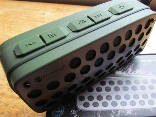 Blue Tooth Speaker**CRAZY R1 START** SHOCK PROOF , WATER RESISTANT , OUTDOOR