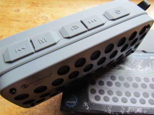 BLUE TOOTH SPEAKER - OUTDOOR TYPE - VERY LOUD - ROBUST