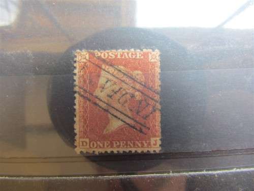 **R1 START** 35 X GB VICTORIA PENNY REDS ON CARDS - 1 BID FOR ALL