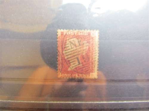 **R1 START** 35 X GB VICTORIA PENNY REDS ON CARDS - 1 BID FOR ALL