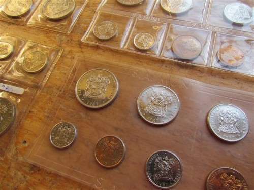 $CRAZY R1 START$ 4 X SETS 1984+85+86+87 *1 BID FOR ALL 4 - UNCIRCULATED*