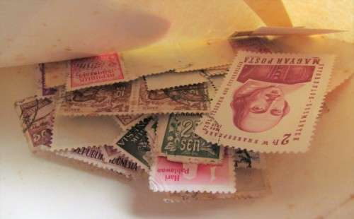 WORLD - UNSORTED & UNCHECKED ENVELOPES OF STAMPS