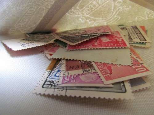 WORLD - UNSORTED & UNCHECKED ENVELOPES OF STAMPS