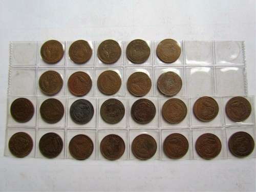 26 X 1942 -1950 Assorted Great Dates & Details 1/4d Farthings Collection all for 1 Bid
