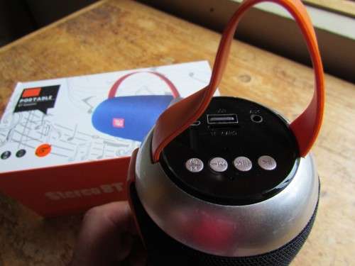 @@R1 START@@BLUE TOOTH SPEAKER **STRONG OUTDOORS**LOUD & POWERFUL**QUALITY