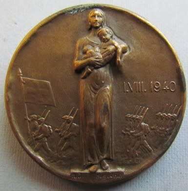 1940 MEDAL BADGE WWII "  Huguenin Le Locle $40.00