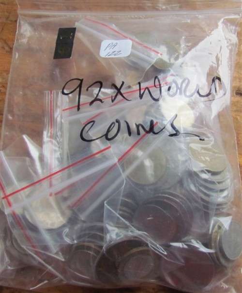 ***R1 START*** 92 X INTERNATIONAL COINS IN BAGS - 1 BID FOR ALL - SEE PICS