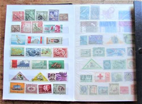 STOCKBOOK ALBUM WORLD STAMPS - LOW LOW START