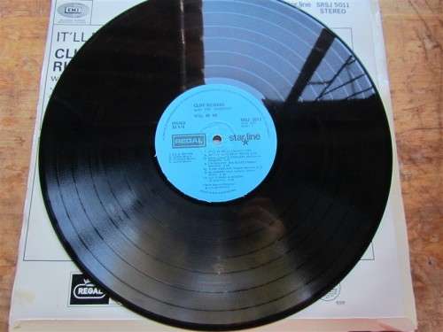 CLIFF RICHARD IT`LL BE ME   - VINTAGE LP