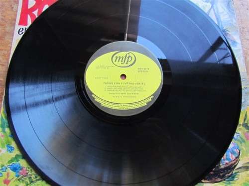 ROOI KAPPIE - TANNIE ESME EUVRARD - VINTAGE LP