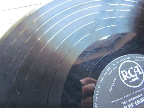 ELVIS GOLDEN RECORDS  = RCA  = VINTAGE LP