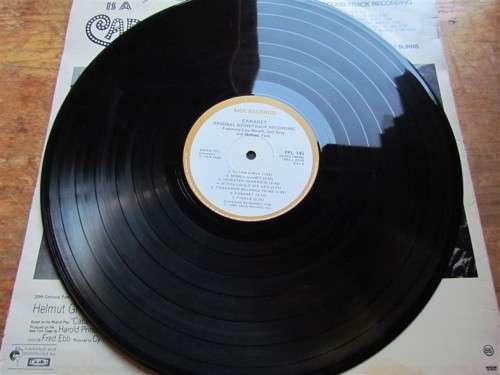 LIZA MINNELI - LIFE IS A CABARET -VINTAGE LP
