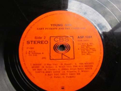 GARY PUCKETT AND THE UNION FEATURING YOUNG GIRL  - VINTAGE LP