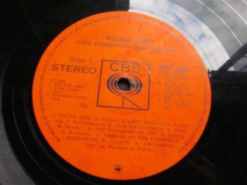 GARY PUCKETT AND THE UNION FEATURING YOUNG GIRL  - VINTAGE LP