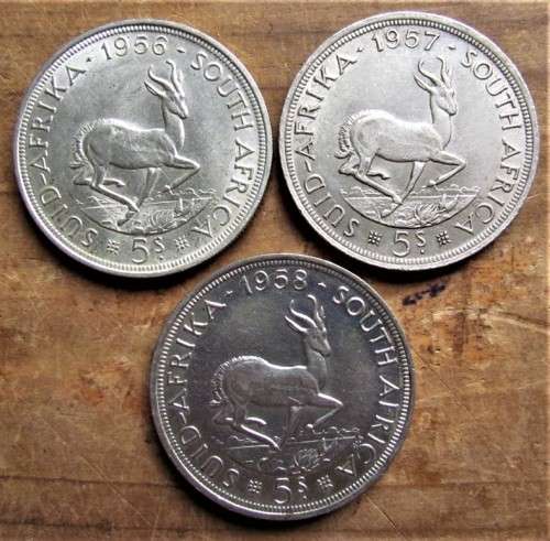 @R1 START **bid per coin**1956+57+58 Crown 5 Shillings in CAPSULE @R1 START per coin@ **SILVER**