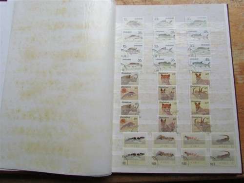 $$CRAZY R1 START$$ 2 X ALBUMS + STAMPS + SHEETS + MINI SHEETS *ALBUMS SHOW RUST SPOTS