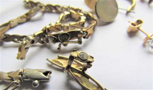 @CRAZY R1 START@ COLLECTION LOT ** COIN JEWELLERY +++ SEE PICS