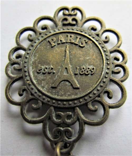 VINTAGE PARIS EIFFEL TOWER BADGE/PIN