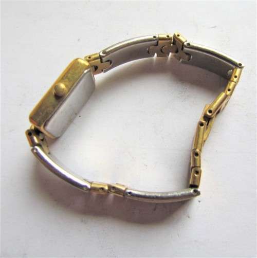 @R1 START@ Vintage CLYDA Paris Ladies Watch 18K Gold Plated*Do Not Know if Working - As Is