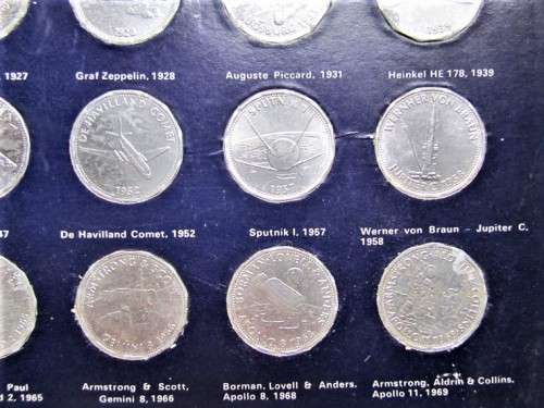 MAN IN FLIGHT COIN SET - IN ORIGINAL PRESENTATION FOLDER - LOW START