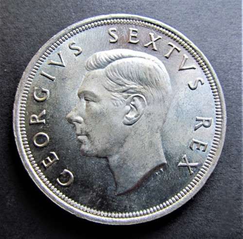 1952 5 Shillings Crown in Capsule **Silver** see rest of set also listed