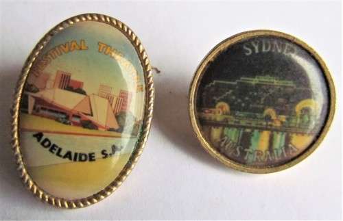 VINTAGE AUSTRALIA BADGES - 1 BID