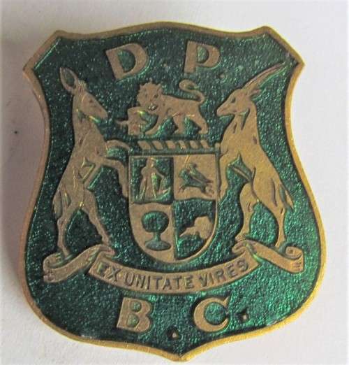 D.P.B.C UNITATE VIRES ENAMELLED BADGE
