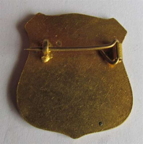 D.P.B.C UNITATE VIRES ENAMELLED BADGE