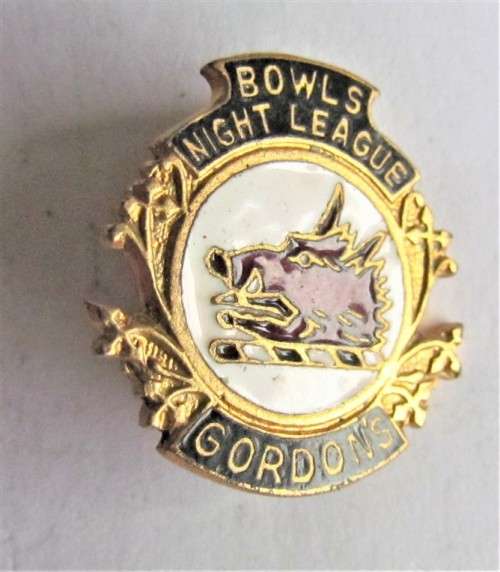 GORDON`S NIGHT LEAGUE BOWLS BADGE