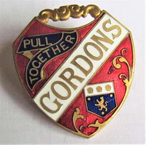 GORDON`S - ENAMELLED `PULL TOGETHER`BADGE