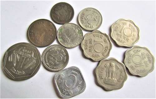 INDIA COINS ASSORTMENT  - ALL FOR 1 BID