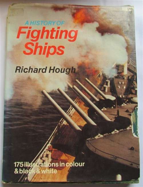 FIGHTING SHIPS - HARDCOVER - WELL ILLUSTRATED