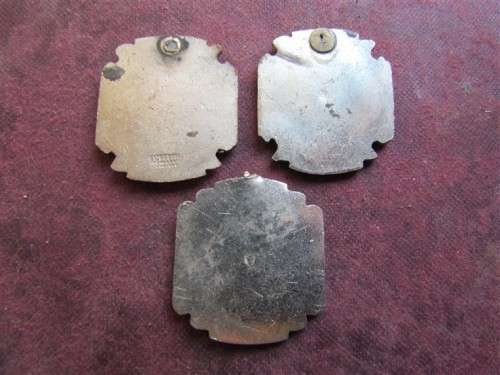 3 X NSG THISTLE BADGES - 1 BID FOR ALL
