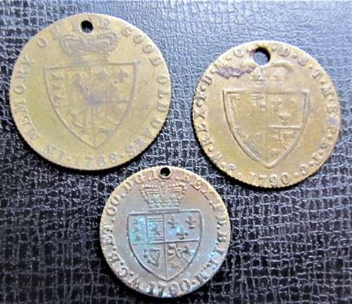 1788 - 1790 3 x Good Old Days Guinea Gaming Tokens - 1 Bid for all 3