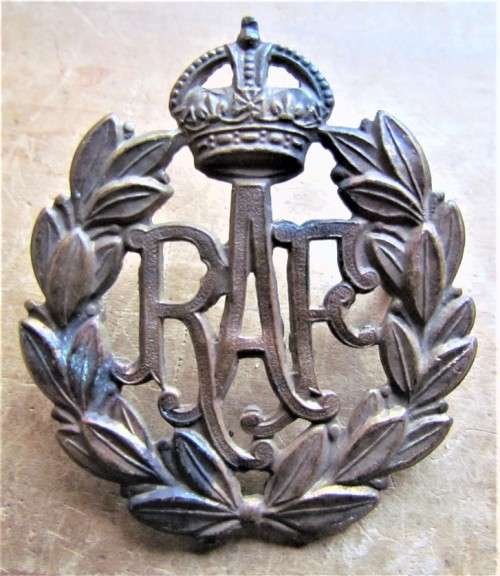 RAF Royal Airforce WWII Cap Badge