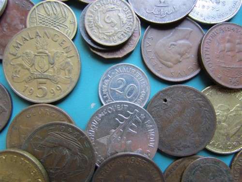 Assorted World Coins in a Tin - Check as some good coins in this Lot