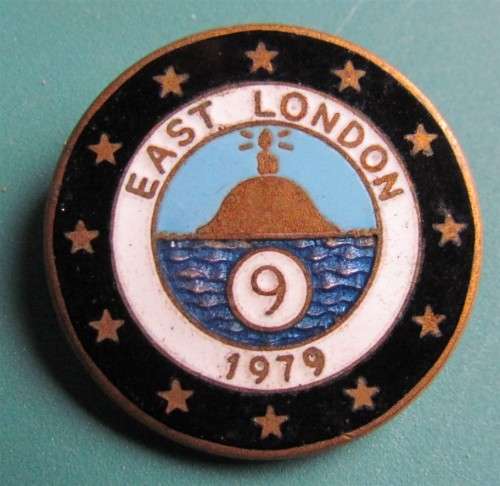1979 EAST LONDON BOWLS ENAMMELED BADGE